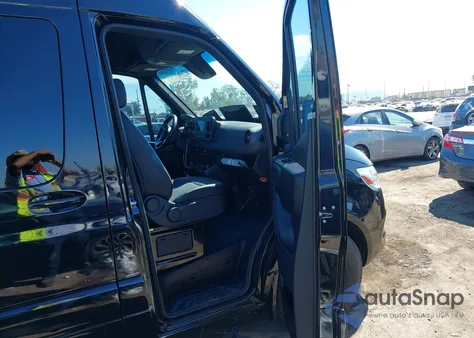 2022 Mercedes-Benz Sprinter 2500 High Roof I4 Diesel z USA, uszkodzony, nr VIN W1Y4DDHY0NT094468